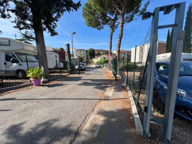 Box in vendita a Soffiano, Firenze