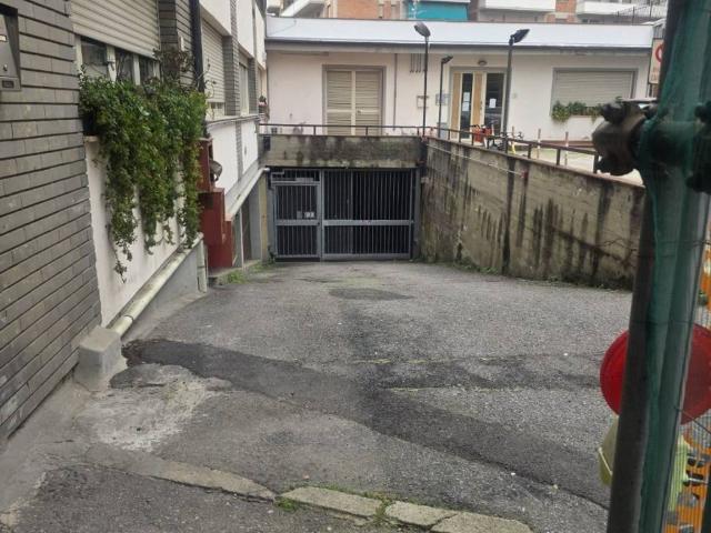 Box in vendita a Quartiere 5, Firenze
