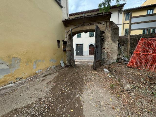 Box in vendita a Isolotto, Firenze