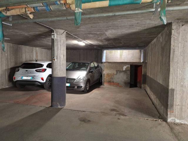 Box in vendita a Isolotto, Firenze