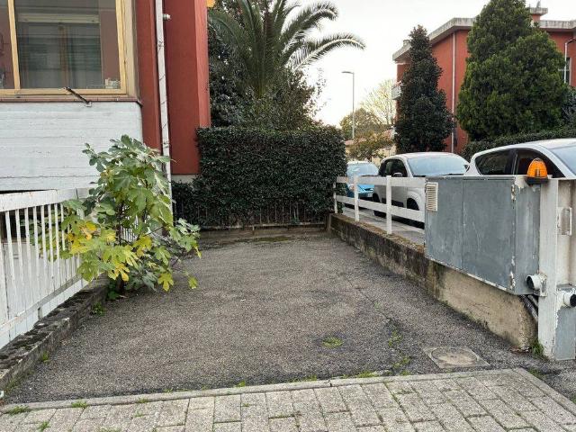 Box in vendita a Quartiere 4, Firenze