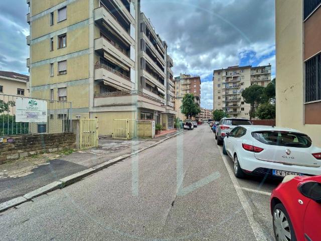 Box in vendita a Quartiere 5, Firenze