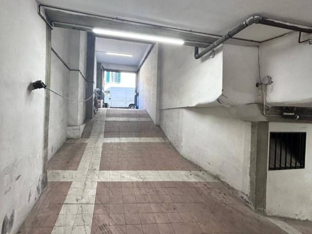 Box in vendita a Quartiere 4, Firenze