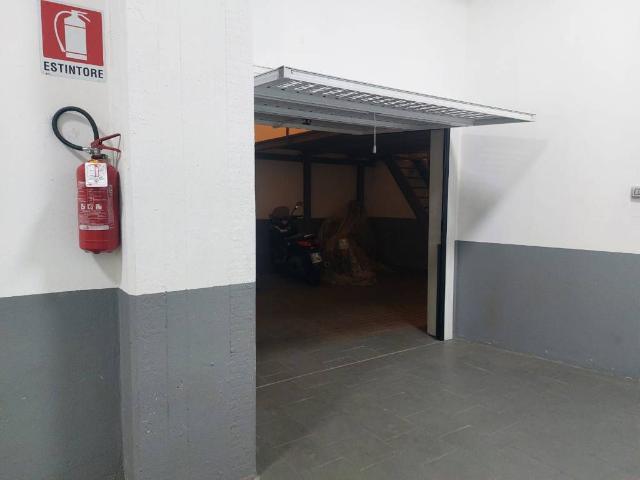 Box in vendita a Quartiere 5, Firenze