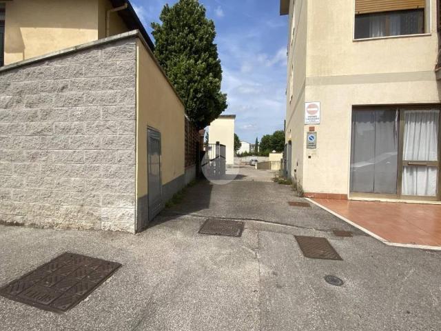 Box in vendita a Mantignano, Firenze