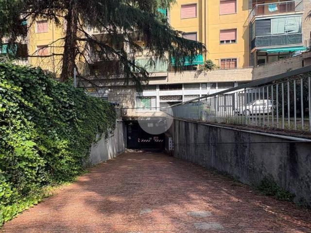 Box in vendita a Quartiere 4, Firenze