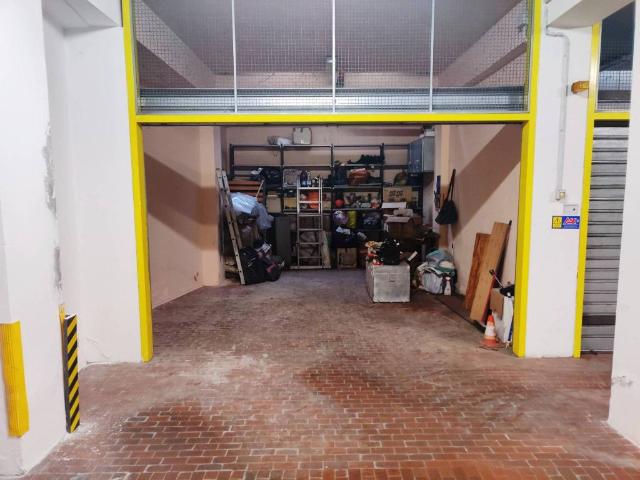 Box in vendita a Quartiere 5, Firenze