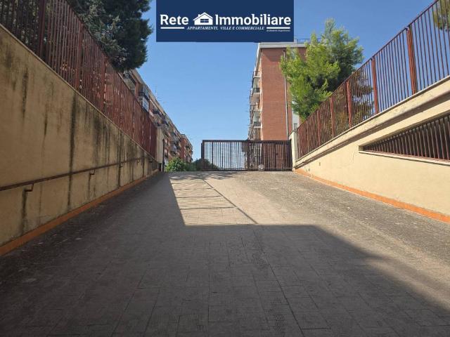 Box in vendita a Rione San Ciro, Puglia