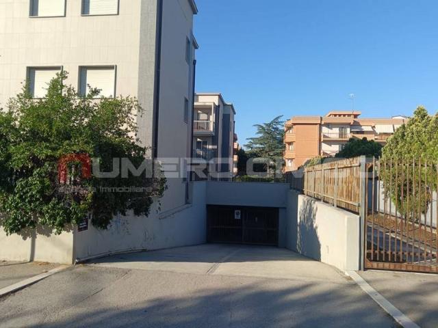 Box in vendita a Puglia, Foggia