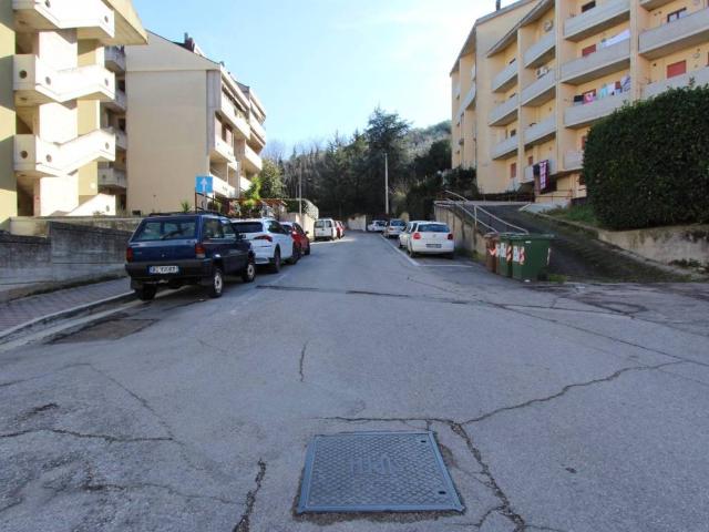 Box in vendita a Marche, Ascoli Piceno
