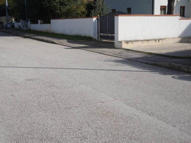Box in vendita a Foligno, Umbria