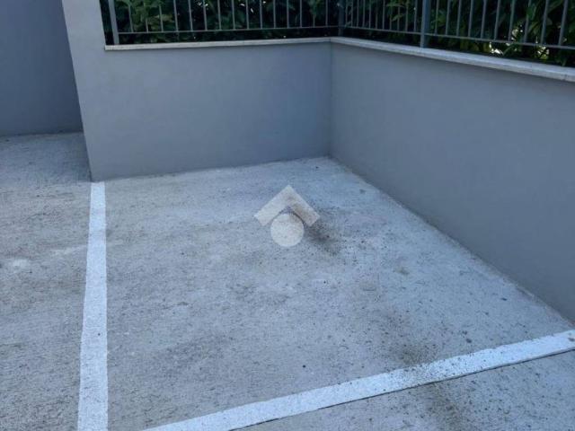 Box in vendita a Tor Lupara, Roma Capitale