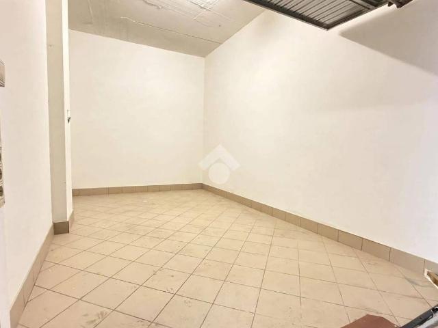 Box in vendita a Tor Lupara, Fonte Nuova