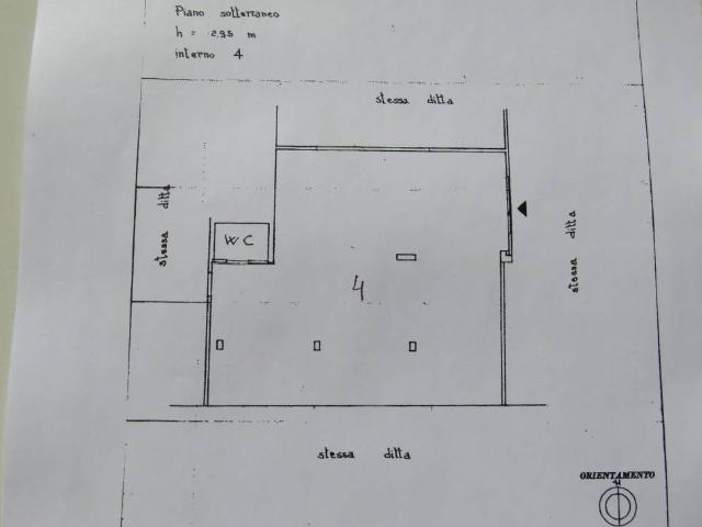 Box in vendita a Formia, Lazio