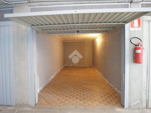 Box in vendita a Unione dei comuni del Distretto Ceramico, Formigine