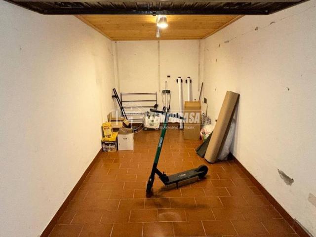 Box in vendita a Unione dei Comuni I Fontanili, Gaggiano