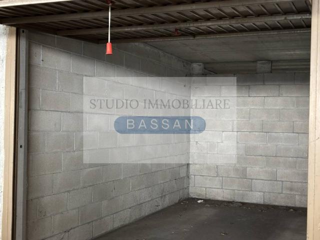 Box in vendita a Centro, Gallarate