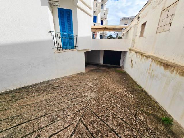 Box in vendita a Rivabella di Gallipoli, Puglia