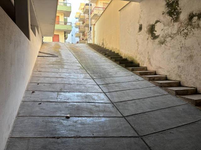 Box in vendita a Puglia, Lecce