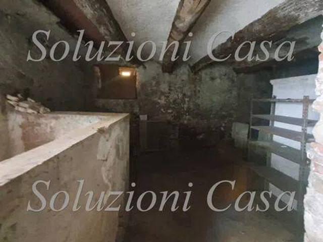 Box in vendita a Gavi, Alessandria