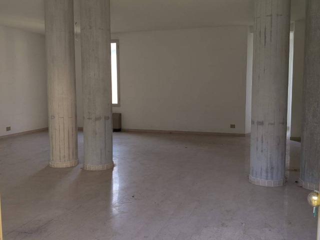 Box in vendita a Gemona Del Friuli, Friuli-Venezia Giulia
