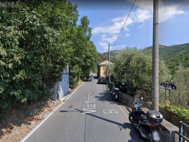 Box in vendita a Levante, Serra Riccò