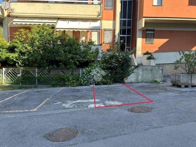 Box in vendita a Borgoratti, Genova