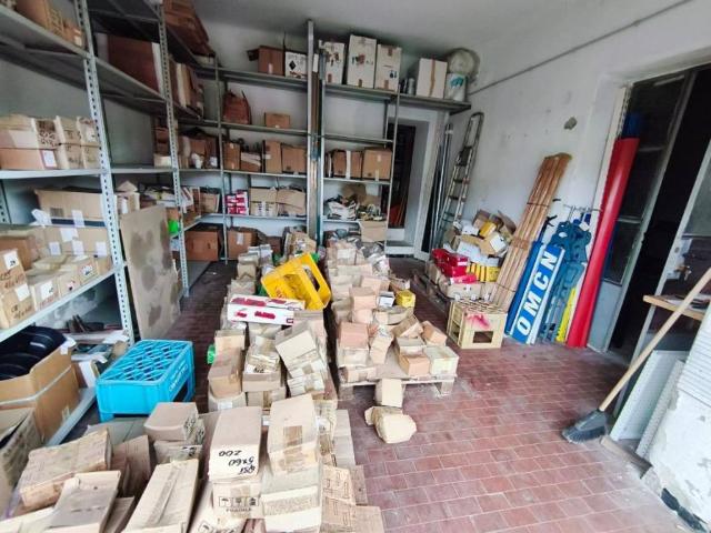 Box in vendita a Val Polcevera, Serra Riccò