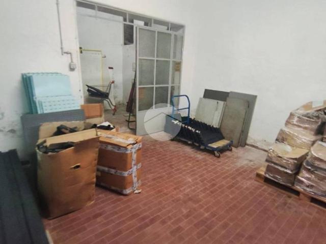 Box in vendita a Val Polcevera, Serra Riccò