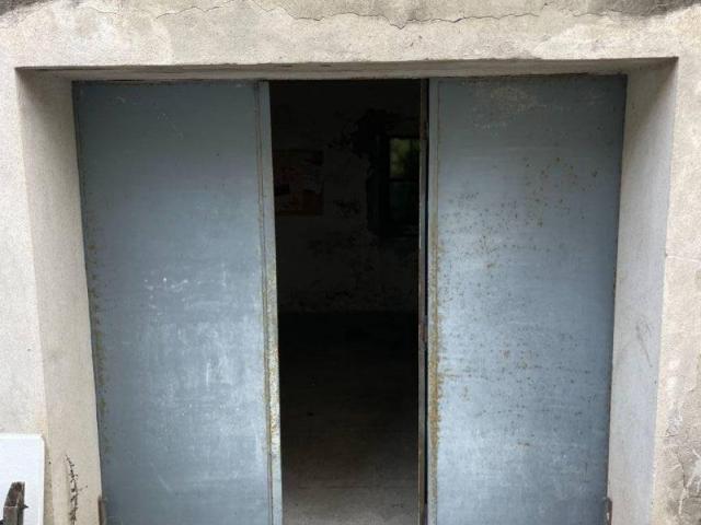Box in vendita a Ponente, Serra Riccò