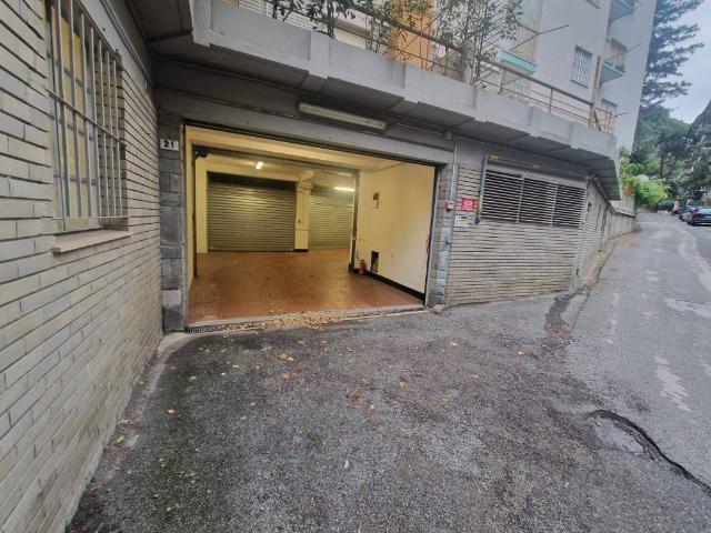 Box in vendita a Levante, Serra Riccò