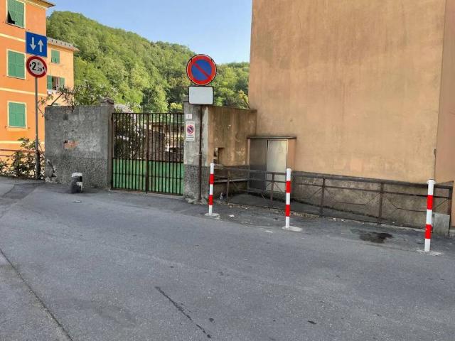 Box in vendita a Val Polcevera, Serra Riccò