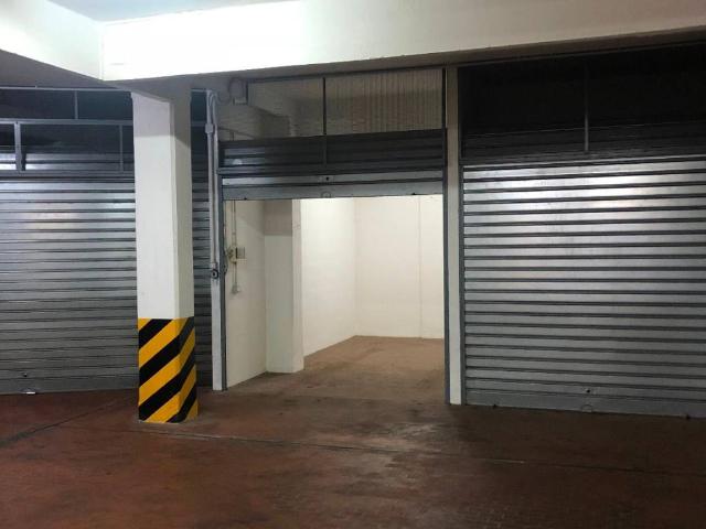 Box in vendita a Centro Ovest, Serra Riccò