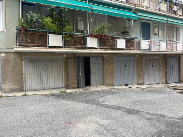 Box in vendita a Pegli, Genova