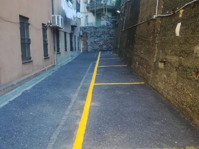 Box in vendita a Centro Ovest, Serra Riccò
