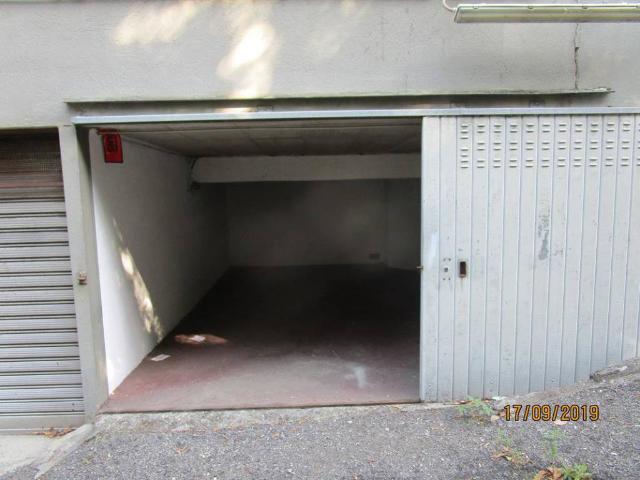 Box in vendita a Ponente, Serra Riccò