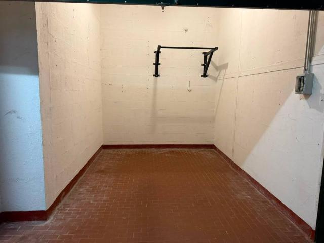 Box in vendita a Medio Levante, Serra Riccò