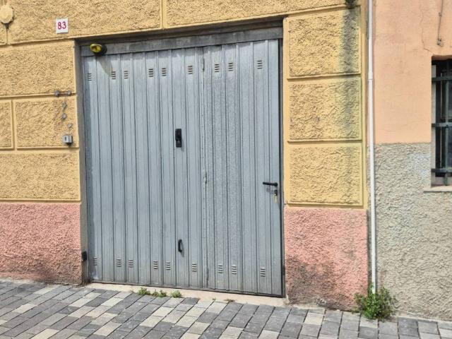 Box in vendita a Centro Ovest, Serra Riccò