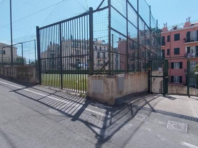 Box in vendita a Ponente, Serra Riccò