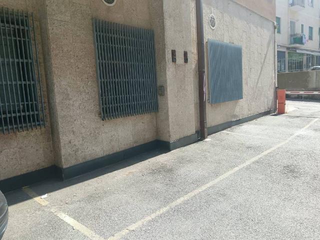 Box in vendita a Medio Levante, Serra Riccò