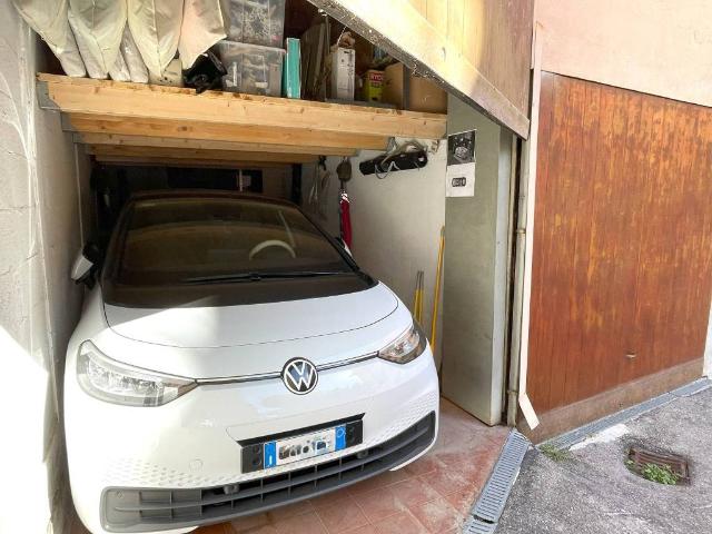 Box in vendita a Centro Ovest, Serra Riccò