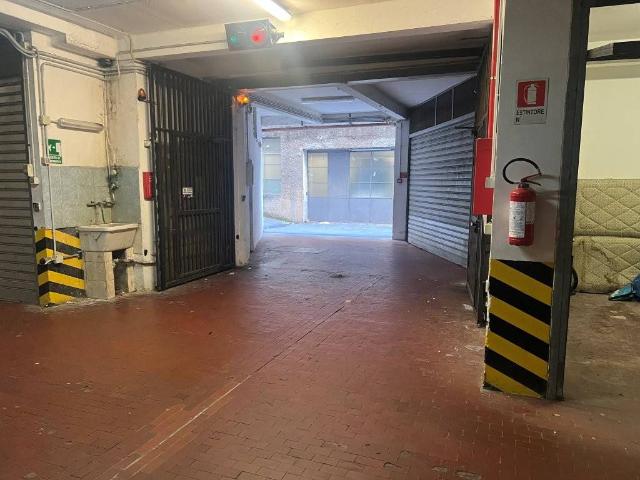 Box in vendita a Medio Ponente, Serra Riccò