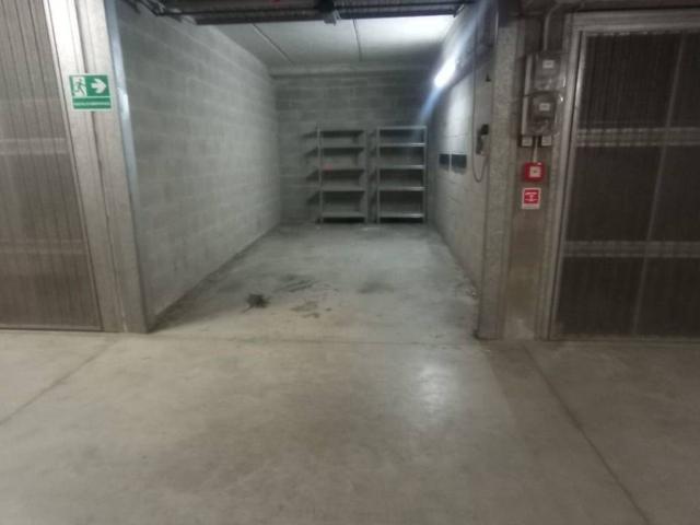 Box in vendita a Ponente, Serra Riccò