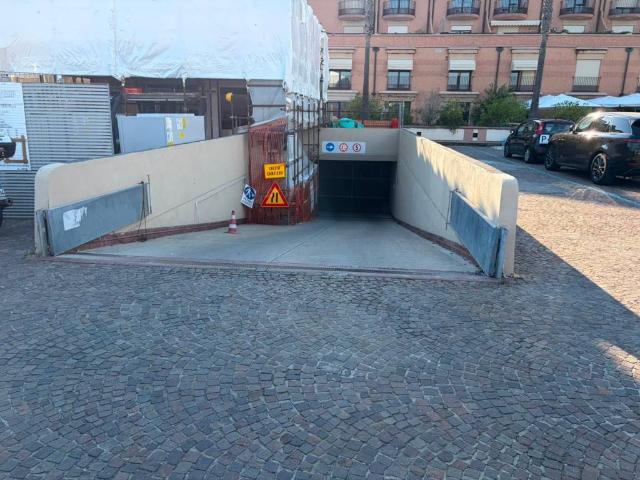 Box in vendita a Medio Levante, Serra Riccò
