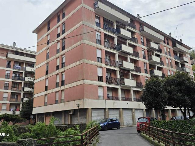 Box in vendita a Bolzaneto, Genova