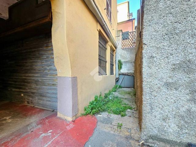 Box in vendita a Medio Levante, Serra Riccò