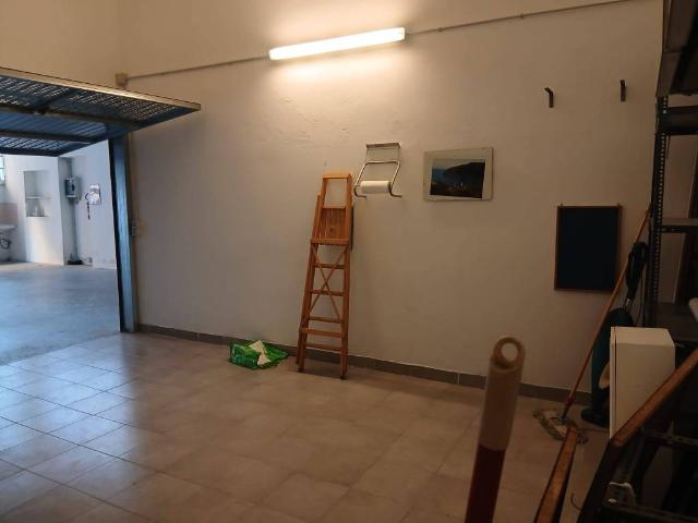 Box in vendita a Val Polcevera, Serra Riccò