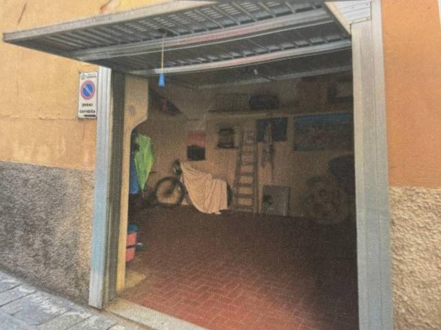 Box in vendita a Sampierdarena, Genova