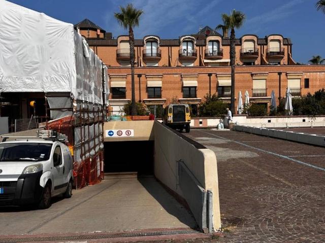 Box in vendita a Medio Levante, Serra Riccò