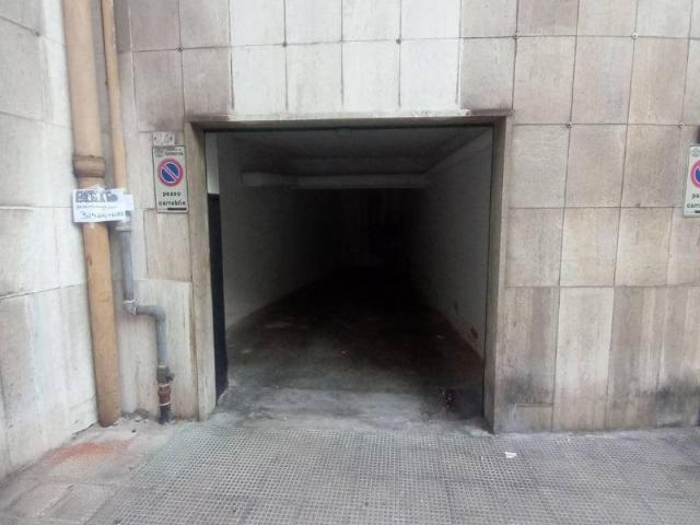 Box in vendita a Centro Ovest, Serra Riccò